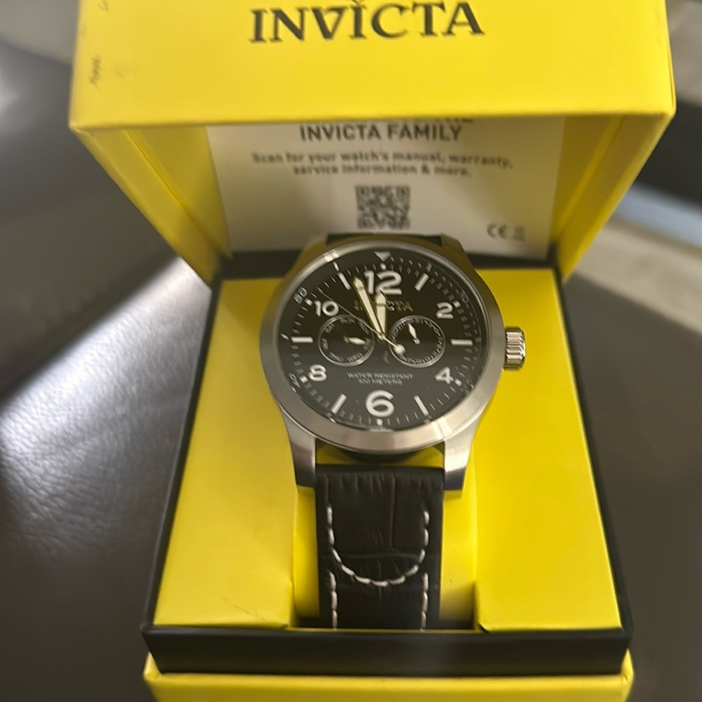 INVICTA WATCH  BRAND NEW